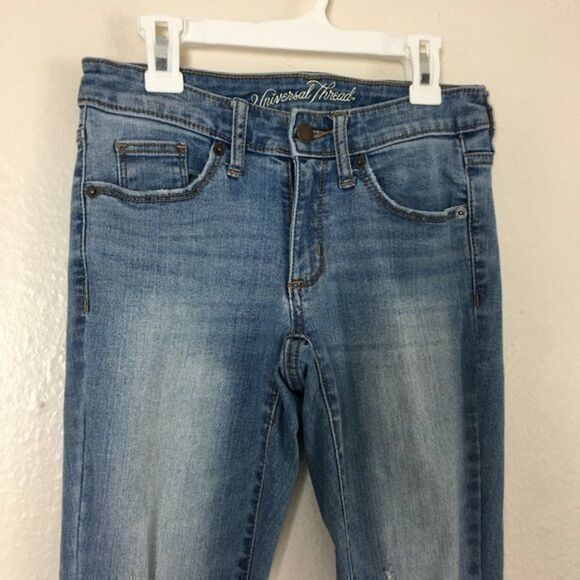Universal Thread Jeans Women’s Size 00 24R Cuffed - Puckered - Measures 25x30 - Picture 4 of 13